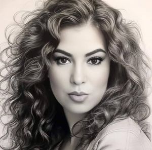 Meet your Posher, Luisa